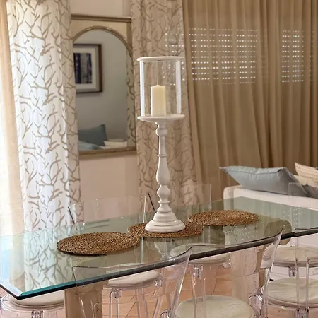 Casa vacanze Independent Villa, Superb View Of The Sea